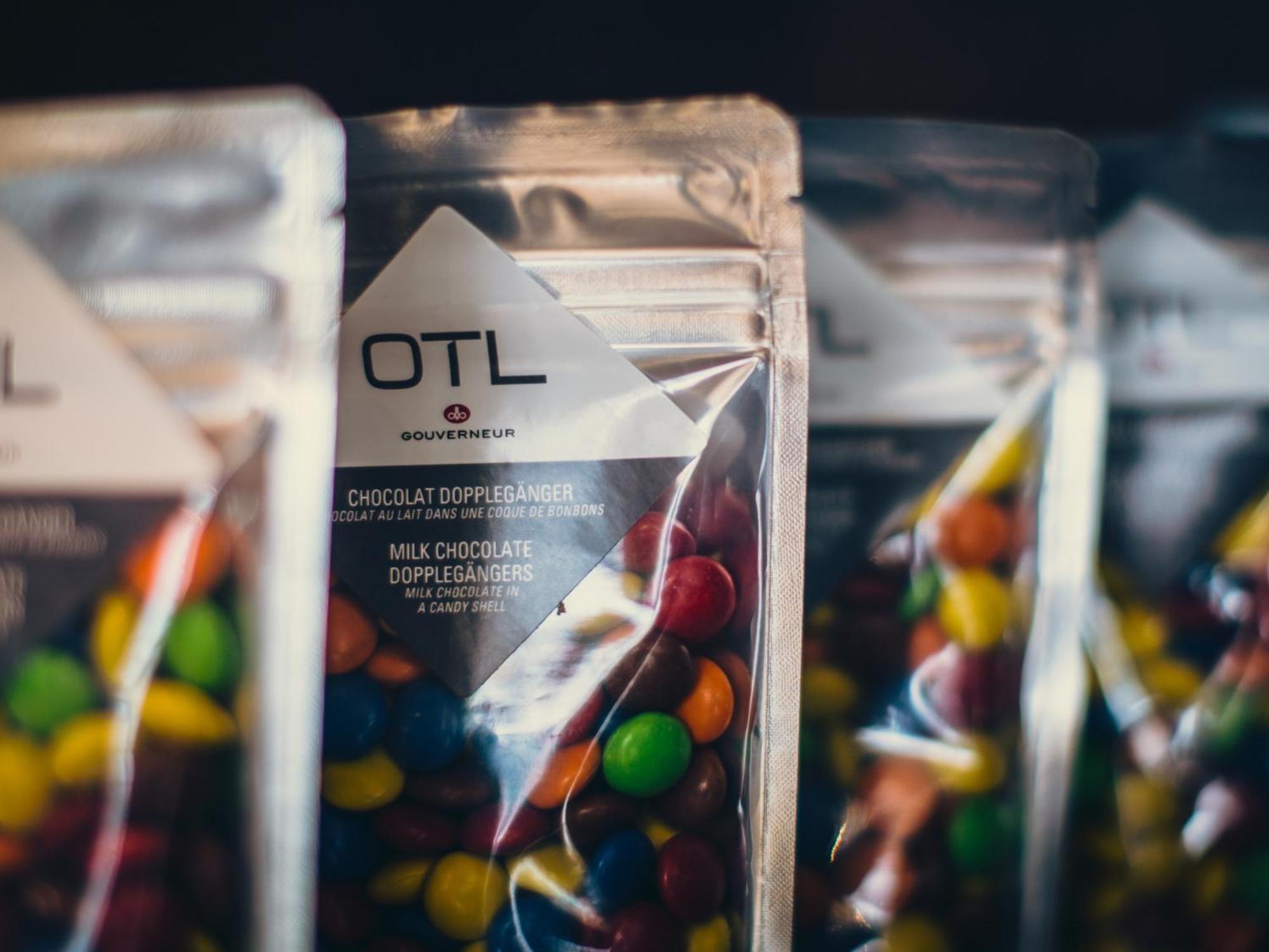 Otl Gouverneur Chicoutimi Exteriör bild OTL chocolate